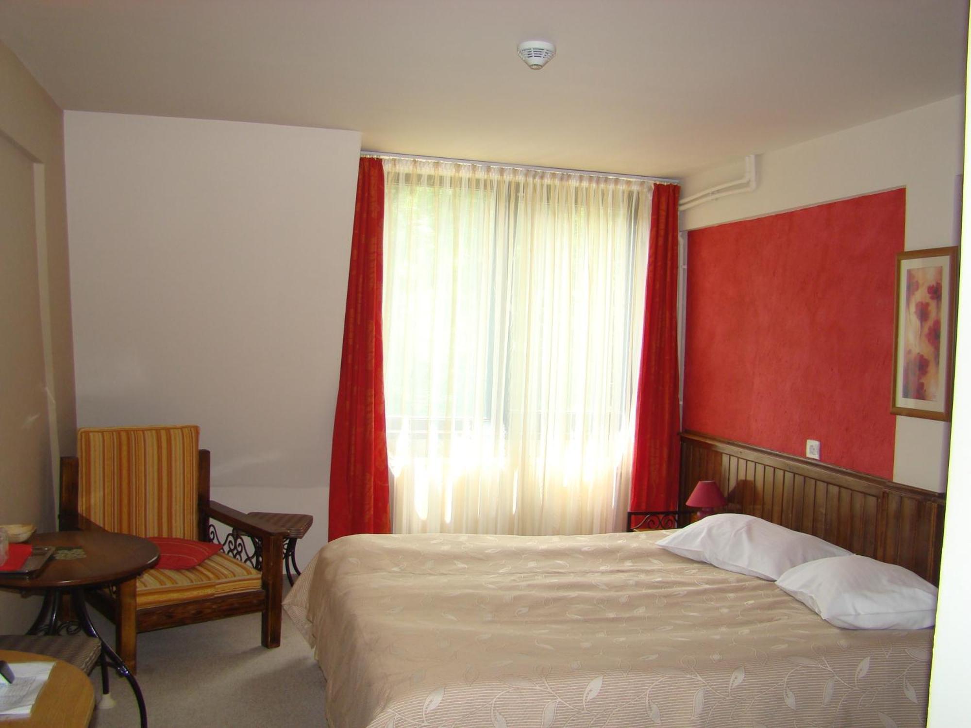 Hotel Zada Предял Екстер'єр фото