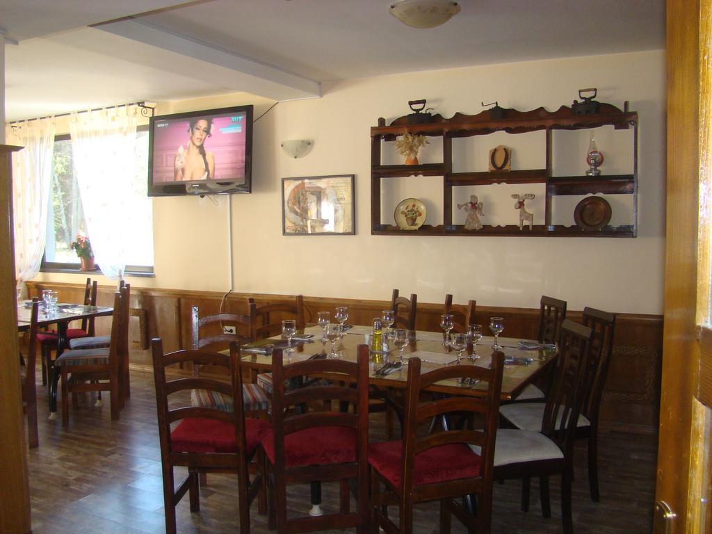 Hotel Zada Предял Екстер'єр фото