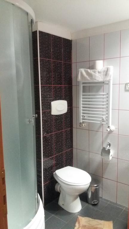 Hotel Zada Предял Екстер'єр фото