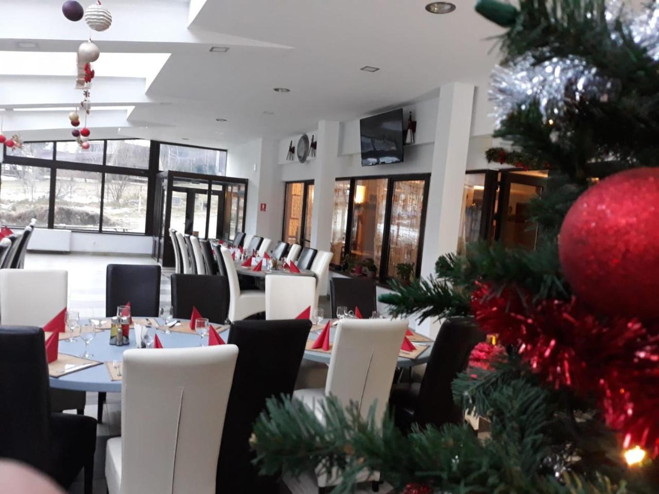Hotel Zada Предял Екстер'єр фото